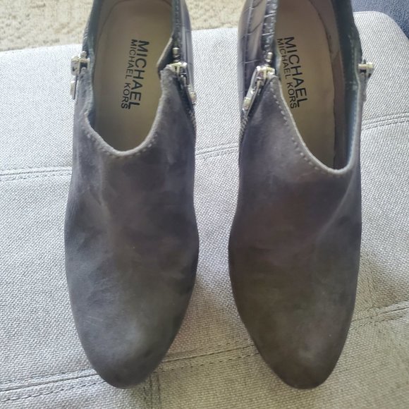 Michael Kors suede/leather booties. Size 7. - Picture 1 of 5